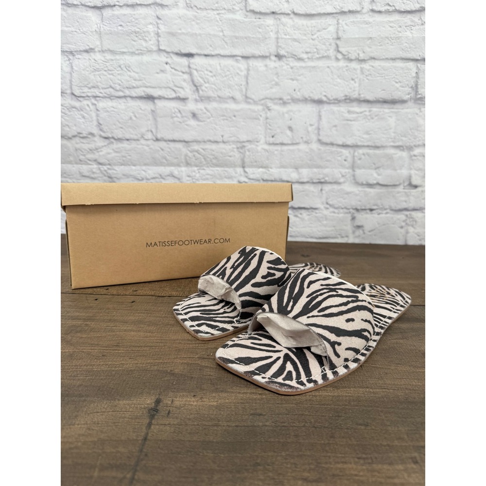 Beach by Matisse Bali Zebra Print Square Toe Slide Sandals Womens 9M New in Box